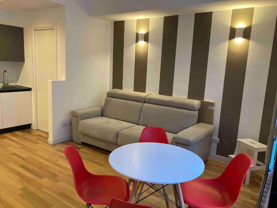 Bilocale Zona Bocconi-Navigli Villa Milano Eksteriør bilde